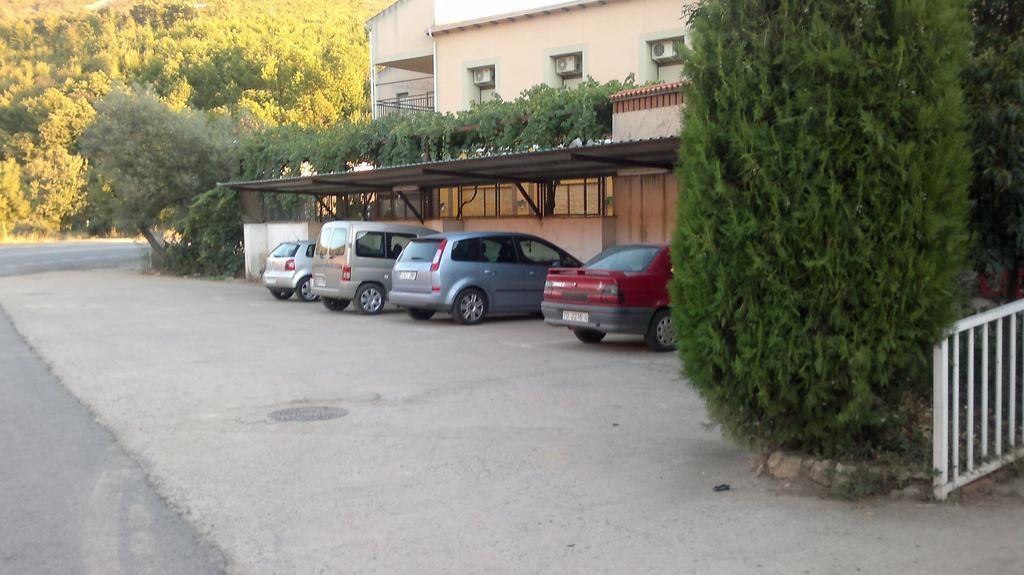 Hostal Restaurante Solaire Castañar de Ibor Εξωτερικό φωτογραφία